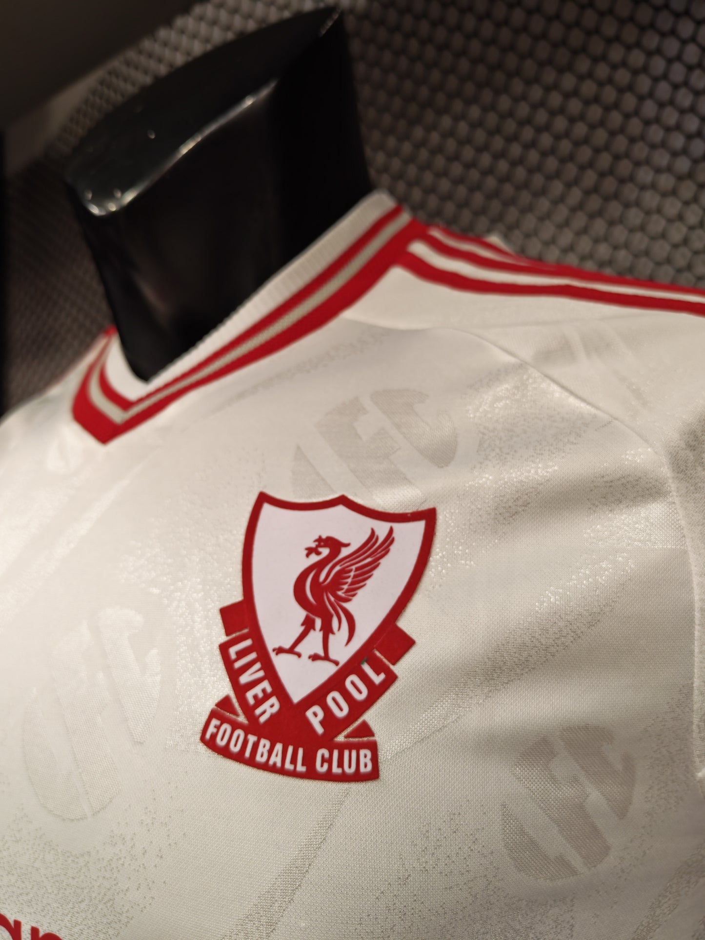 تيشيرت ليفربول الاحتياطي بلاير ايديشن 2026/2027