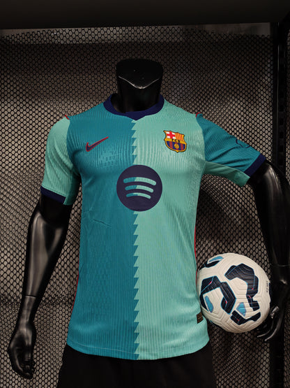 تيشيرت برشلونه التاني بلاير ايديشن 2026/2027