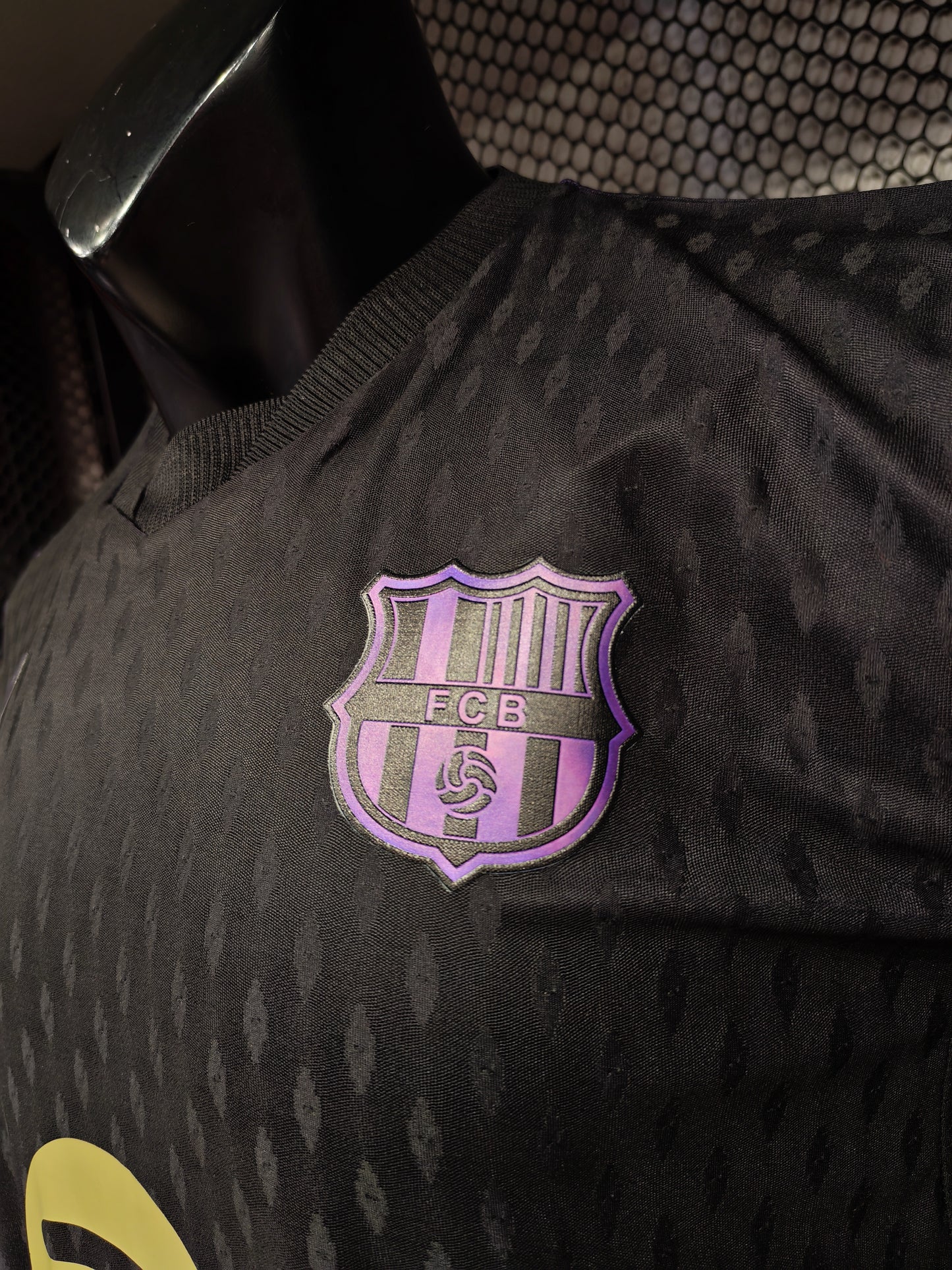 تيشيرت برشلونه الاحتياطي 2026/2027 نسخة لاعيبين اقتصادية