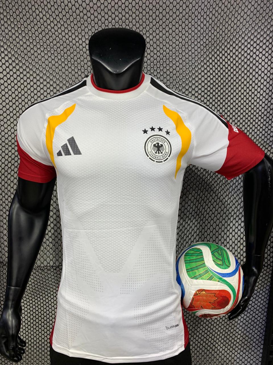 تيشرت منتخب المانيا الاساسي بلاير ايديشن  2026
