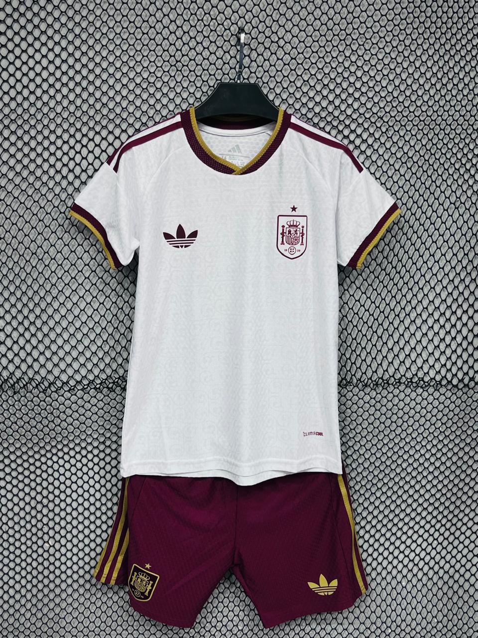Spain Away 26/27