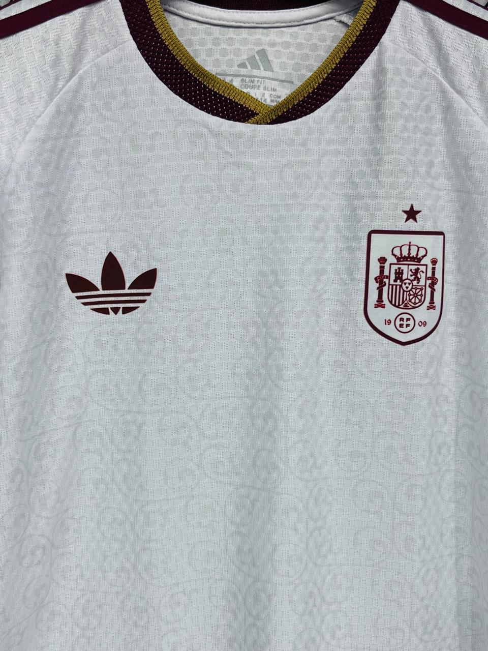 Spain Away 26/27