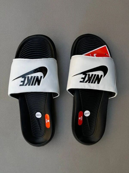 Nike Tech Slipper