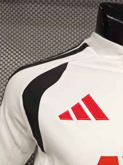 تراك ليفر بول تطريز 26/27