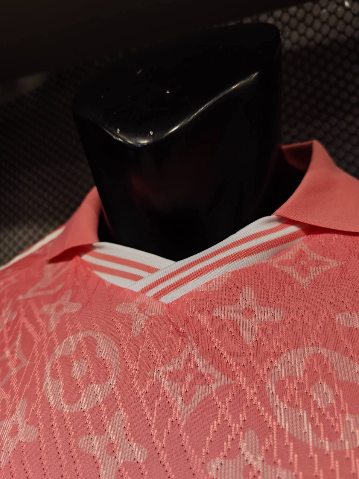 real madrid collab lv-pink