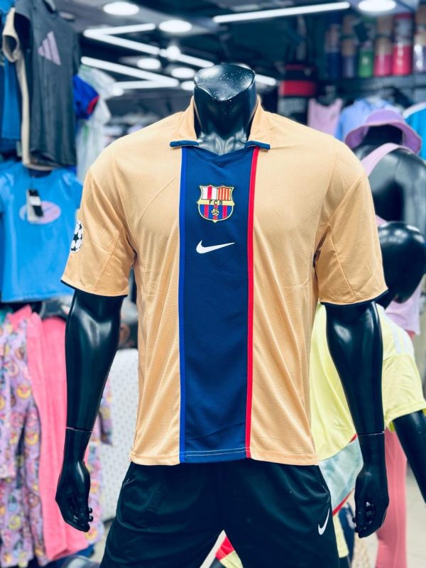 تيشيرت برشلونه كلاسيك 2002
