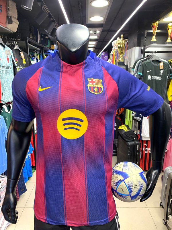 تيشيرت برشلونه 25/26 m10