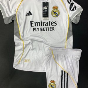 طقم ريال مدريد اطفالي