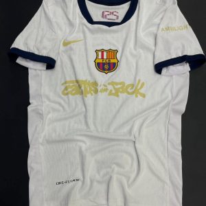 برشلونه الابيض ترافيس كوت m10