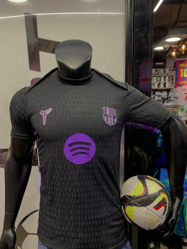 برشلونه احماء 26/25 m10