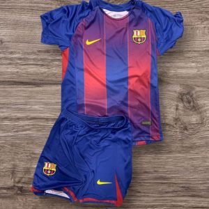 طقم برشلونه اطفالي 26/25