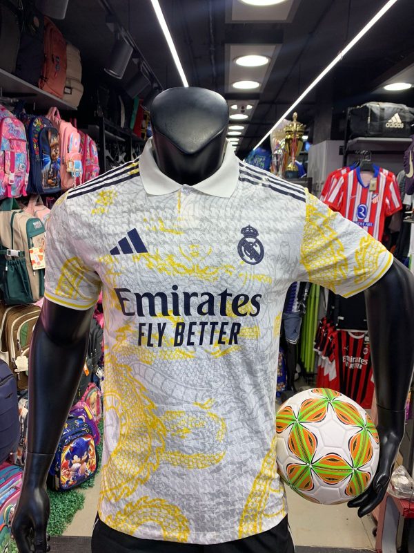 ريال  مدريد التخيلي مستورد 26/25