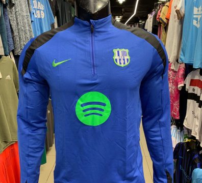 تراك برشلونه ازرق