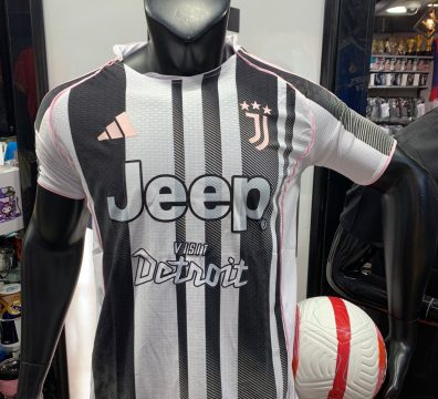 يوفنتوس الاساسي 26/25