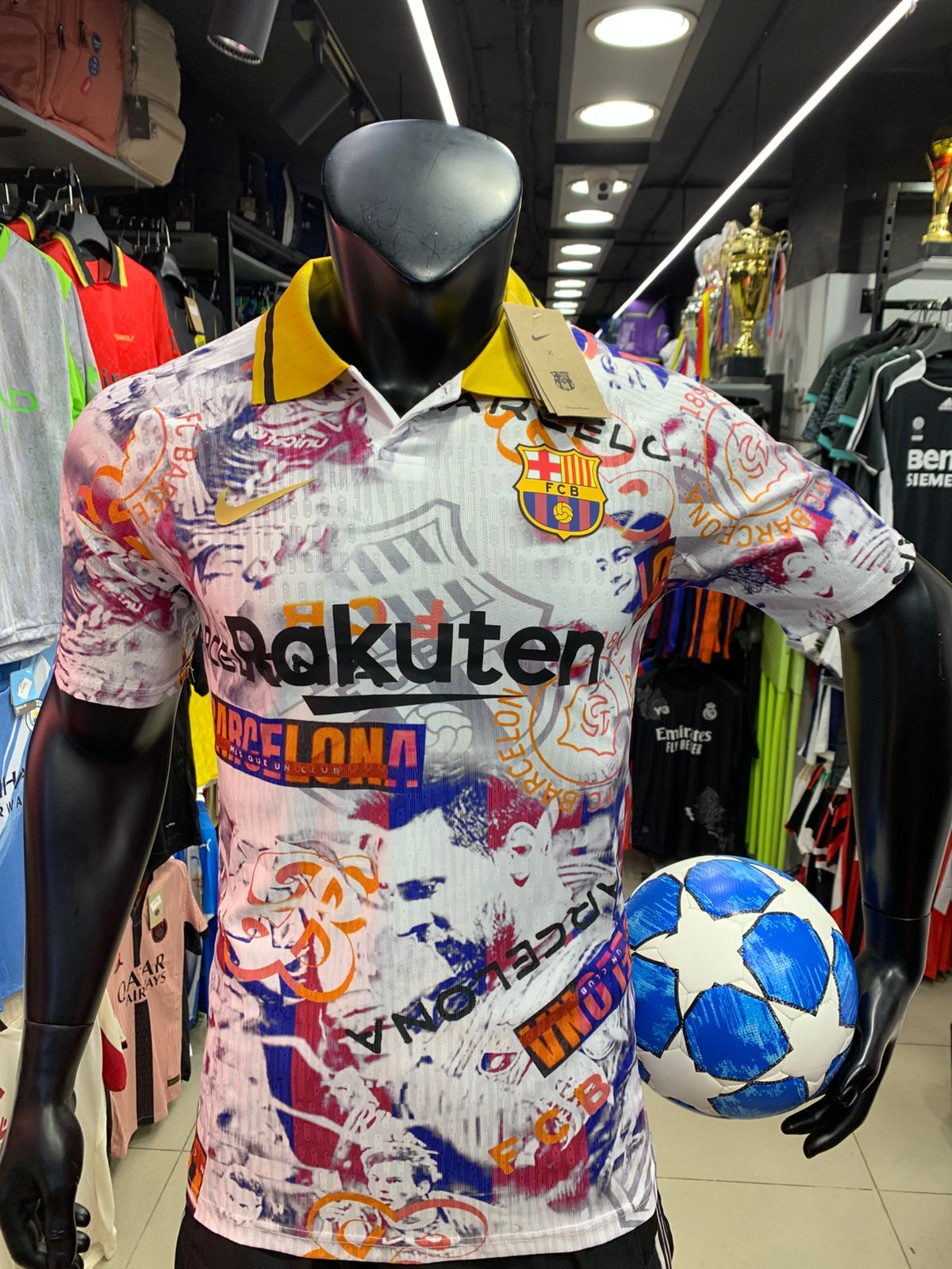 برشلونه التخيلي Rakuten 26/25