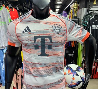 بايرن ميونخ الاحتياطي بلاير ايديشن 26/25