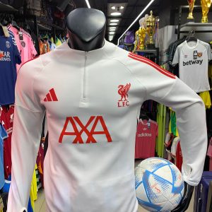 تراك ليفربول التدريب الابيض
