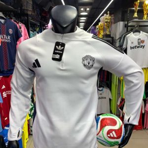 تراك مانشستر يونايتد ابيض