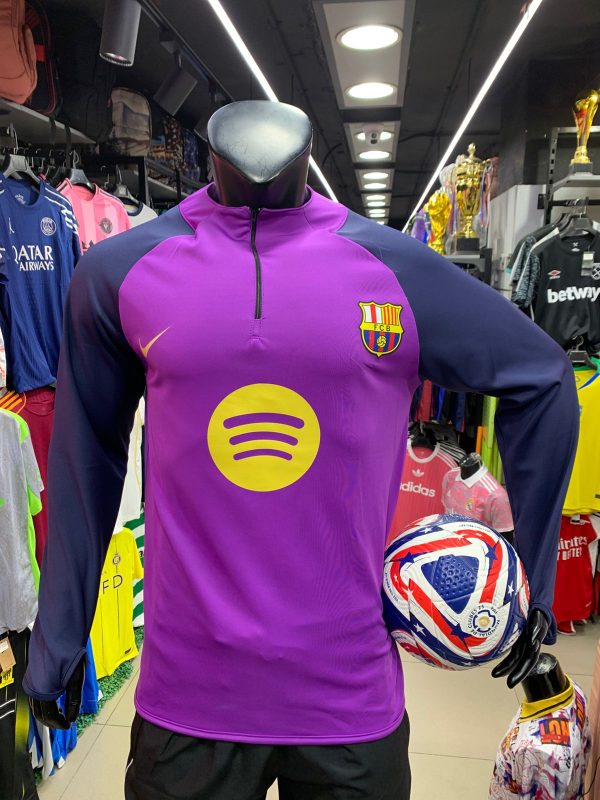 تراك برشلونه بنفسجي