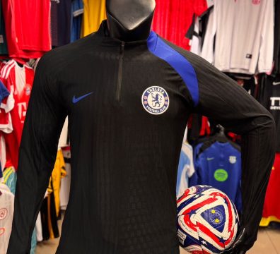 تراك تشيلسي اسود