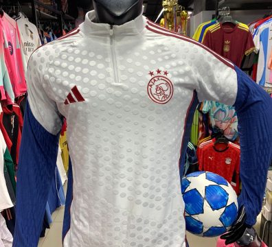 تراك اياكس امستردام تطريز