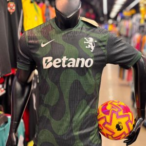 تيشرت سبورتنچ لشبونه الثالث بلاير ايديشن