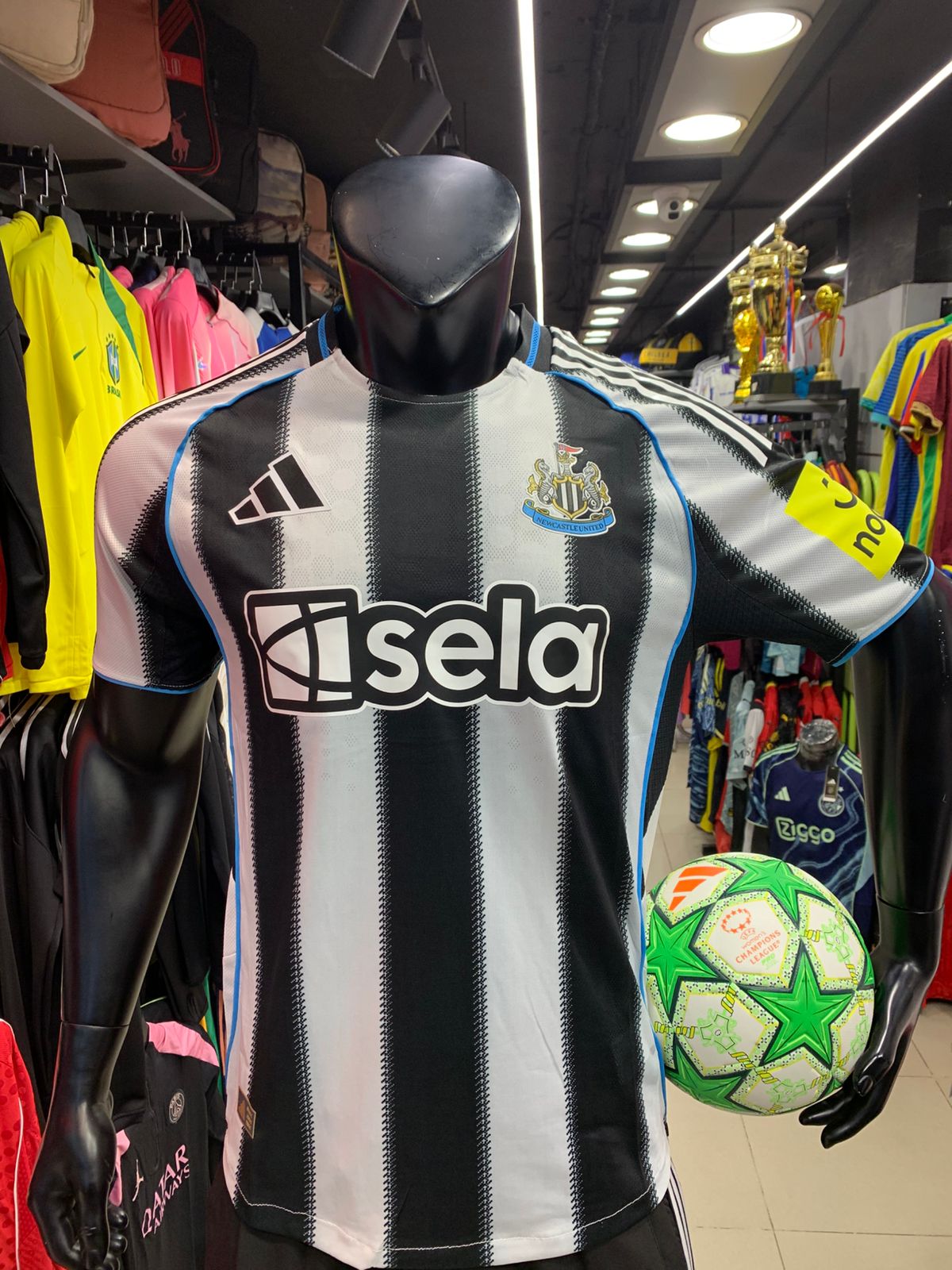 تيشرت نيوكاسل الاساسي باير ايديشن