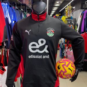 تراك مصر الاسود