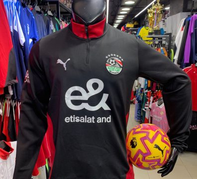 تراك مصر الاسود